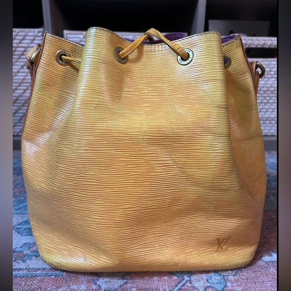 LOUIS VUITTON Noe GM Vintage Drawstring Bucket Bag Yellow Epi Leather - Picture 15 of 16